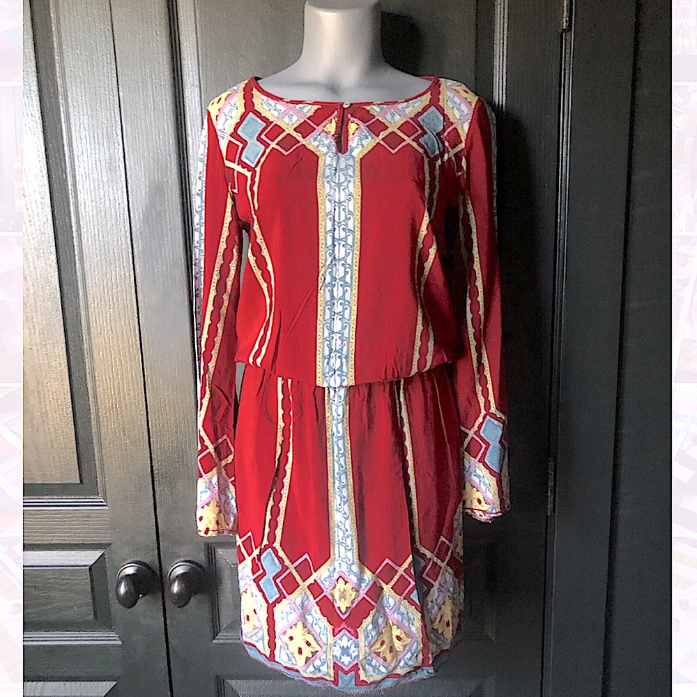 Renaissance Vibes Vintage Red Dress
Hand Painted - Wide Sleeve - 100% Rayon -